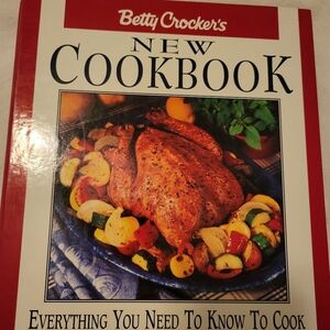 Betty Crocker's New Cookbook Everything You Need To Know To Cook Brand New 1996